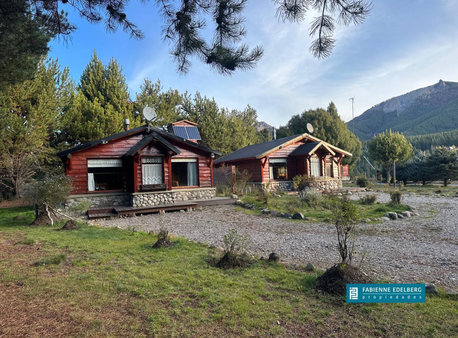 Foto de Complejo de Cabañas en Villa Meliquina con Vistas al Lago y Gran, imagen 1