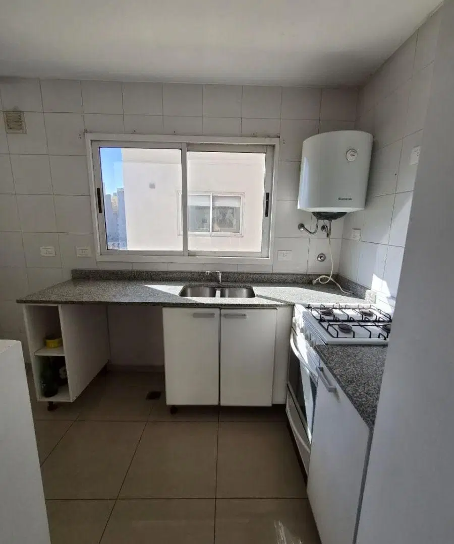 Se alquila hermoso y MUY AMPLIO departamento monoambiente en Parque Chacabuco! 5