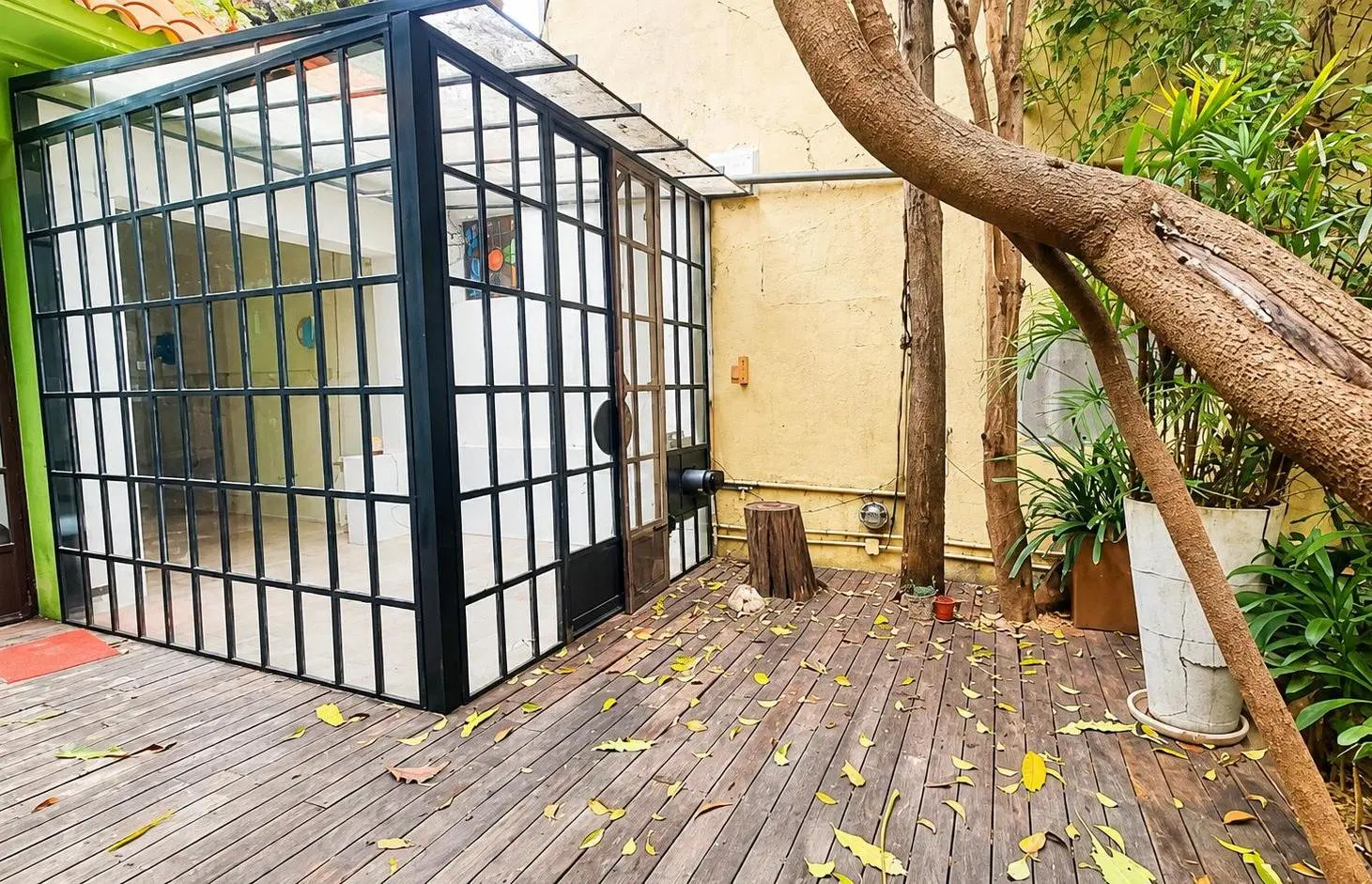 Hermosa casa tipo PH 5 ambientes con Jardín, patio y cochera en Vicente López 3