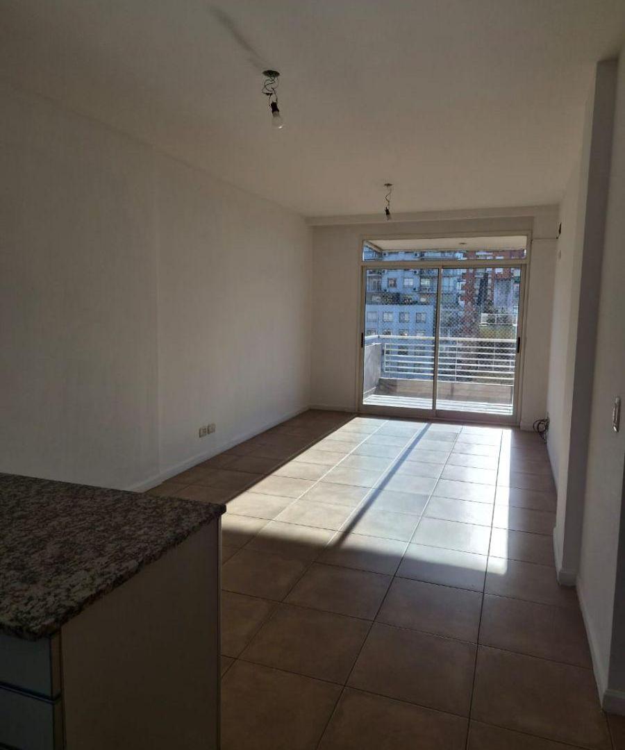 Foto de Departamento 3 ambientes en alquiler. Piso 9 y muy luminoso!, imagen 4