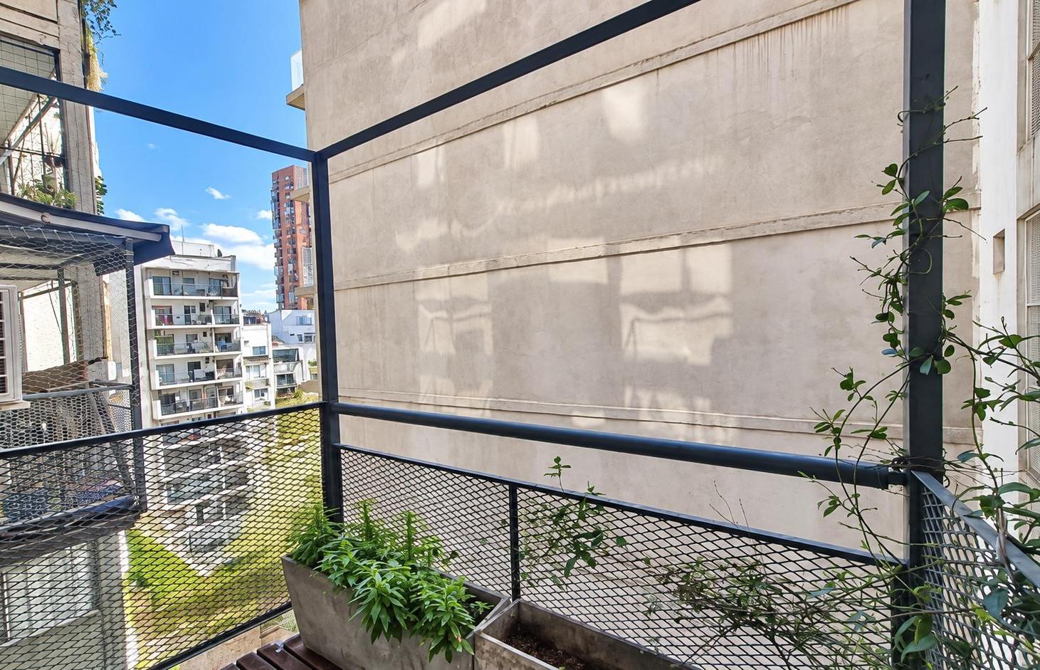 Foto de Amplio departamento 2 ambientes tipo duplex con cochera a mts del Polo, imagen 3