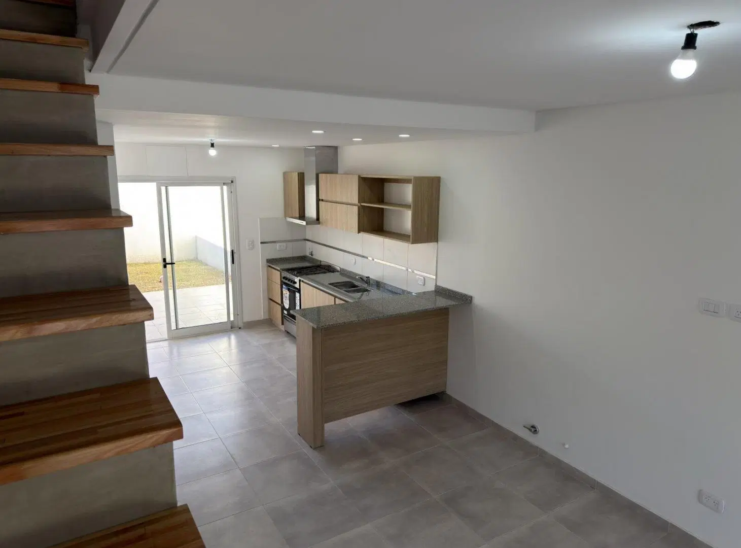 Duplex a estrenar 3 ambientes con cochera 5