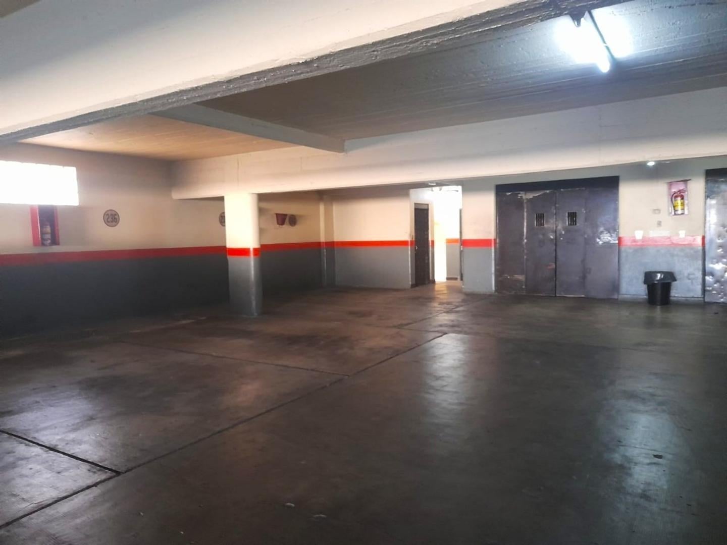 Foto de ¡Venta cochera en Balvanera ideal inversor - Ubicación!, imagen 4