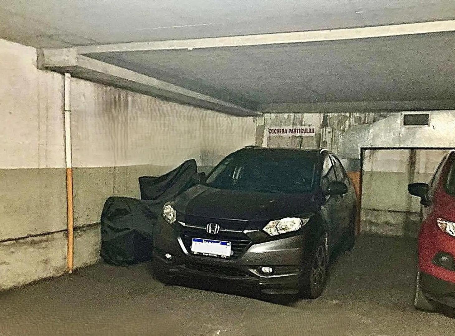 Foto de Venta cochera fija cubierta (Auto+moto) Monserrat, imagen 5