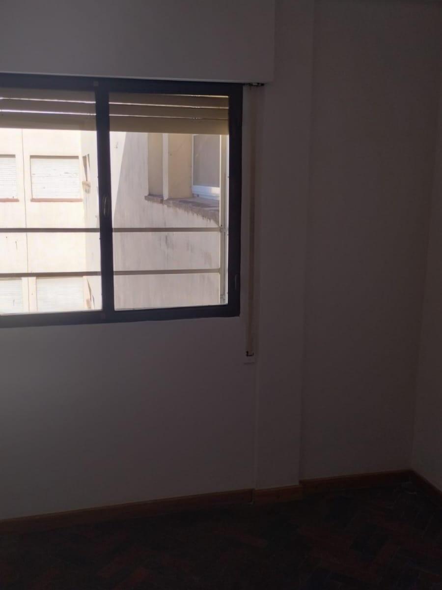 Vendo Dpto 3 Dorm, C/placard y Balcón. Bº Alta Córdoba 4