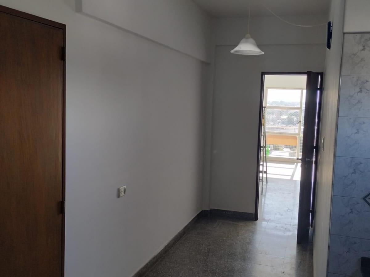 Vendo Dpto 3 Dorm, C/placard y Balcón. Bº Alta Córdoba 3