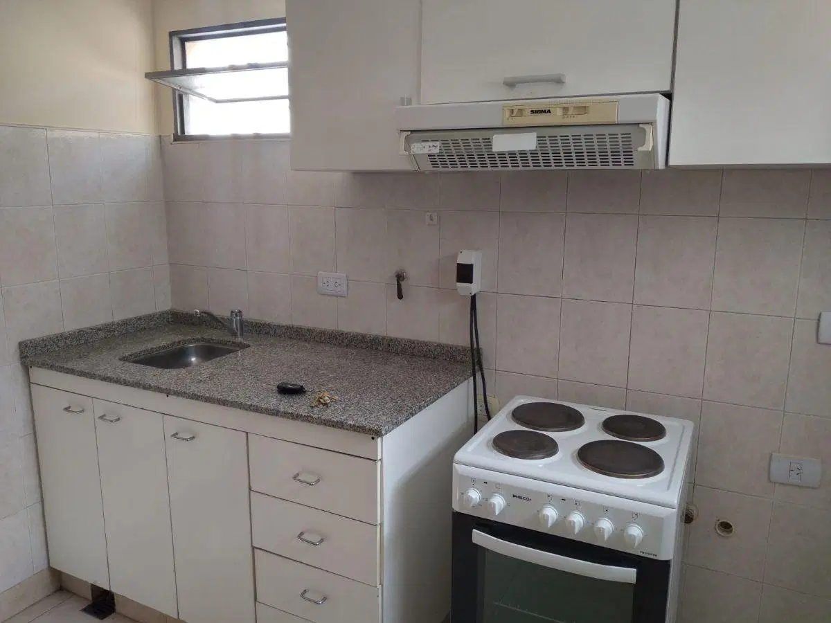 Alquilo depto 1 dorm. Bº Alta Cordoba. 2