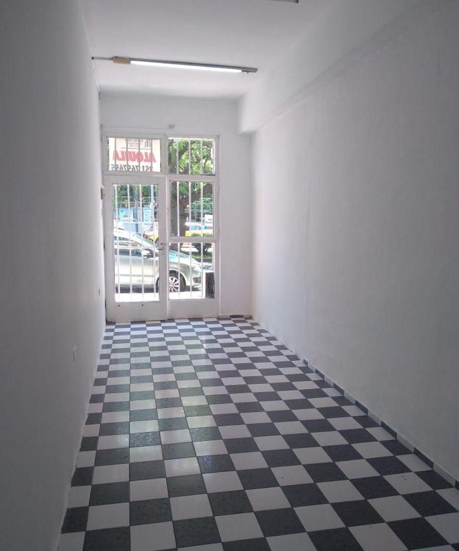 Foto de ️Alquilo local comercial s/expensas fte. a Nvo. Centro Shopping. ️, imagen 2
