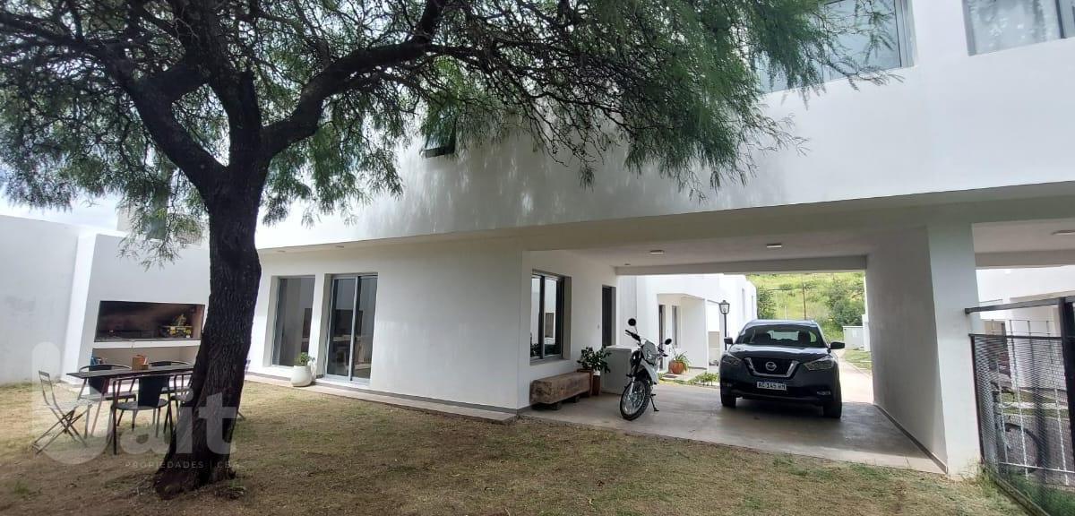 Venta Duplex 3 Dorm., con Amenities en Cuesta Colorada 5