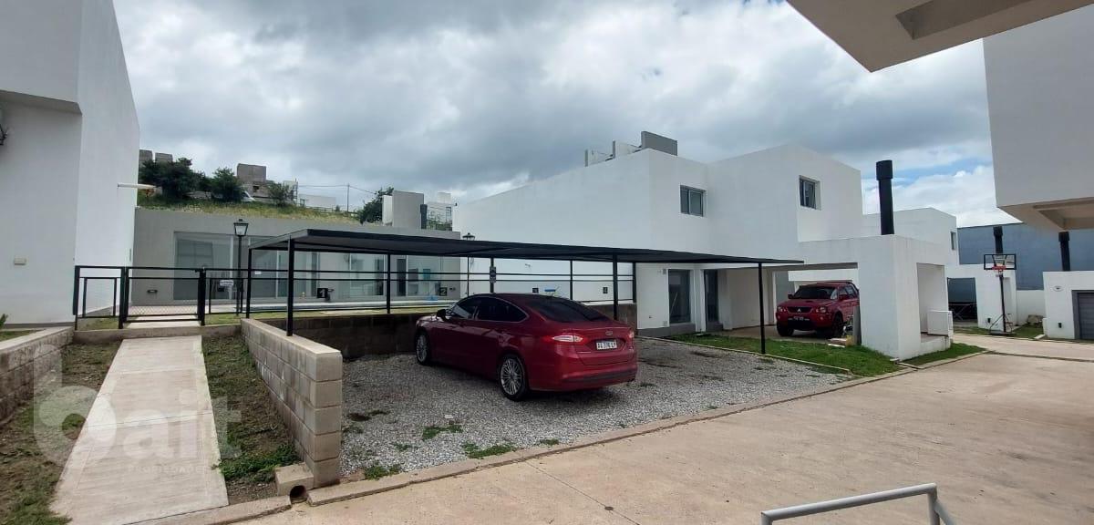 Venta Duplex 3 Dorm., con Amenities en Cuesta Colorada 2