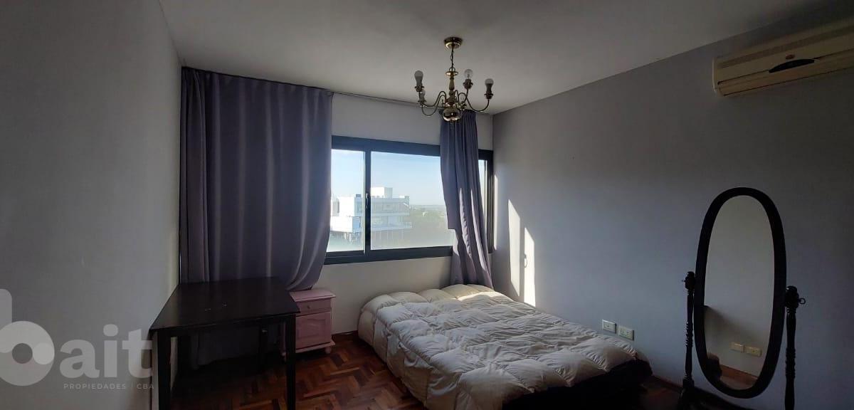 Casa a La Venta en La Rufina con 4 Dorm. y Hermosa Vista. 2