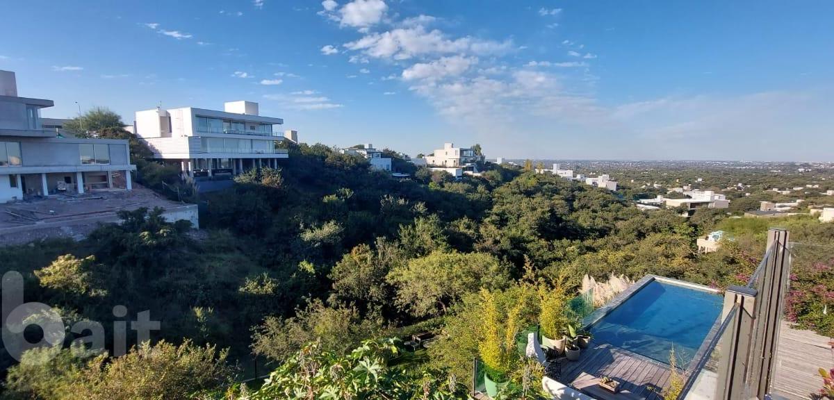 Casa a La Venta en La Rufina con 4 Dorm. y Hermosa Vista. 5