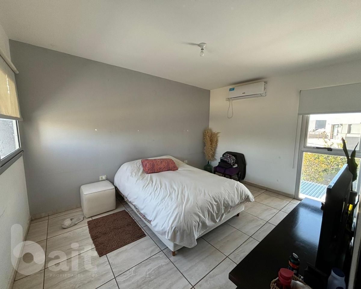 Venta Duplex 3 Dorm. con Pileta, en Campo de Vuelo II 2