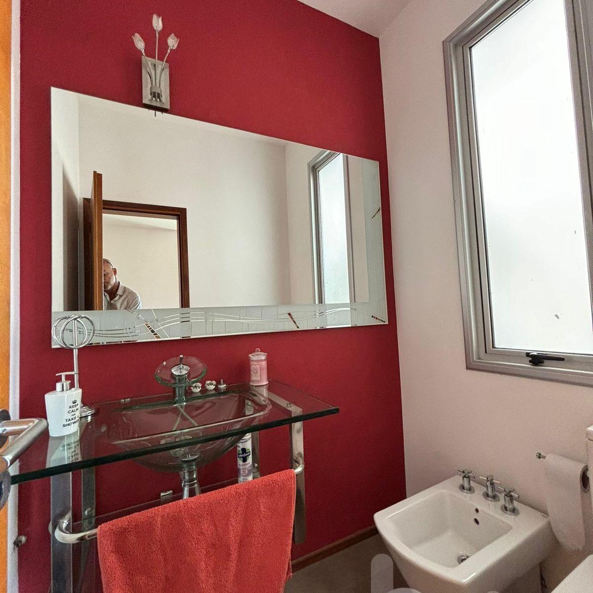 Venta de Casa en La Rufina, 4 Dorm. y Escritorio con Vista y Patio Plano 4