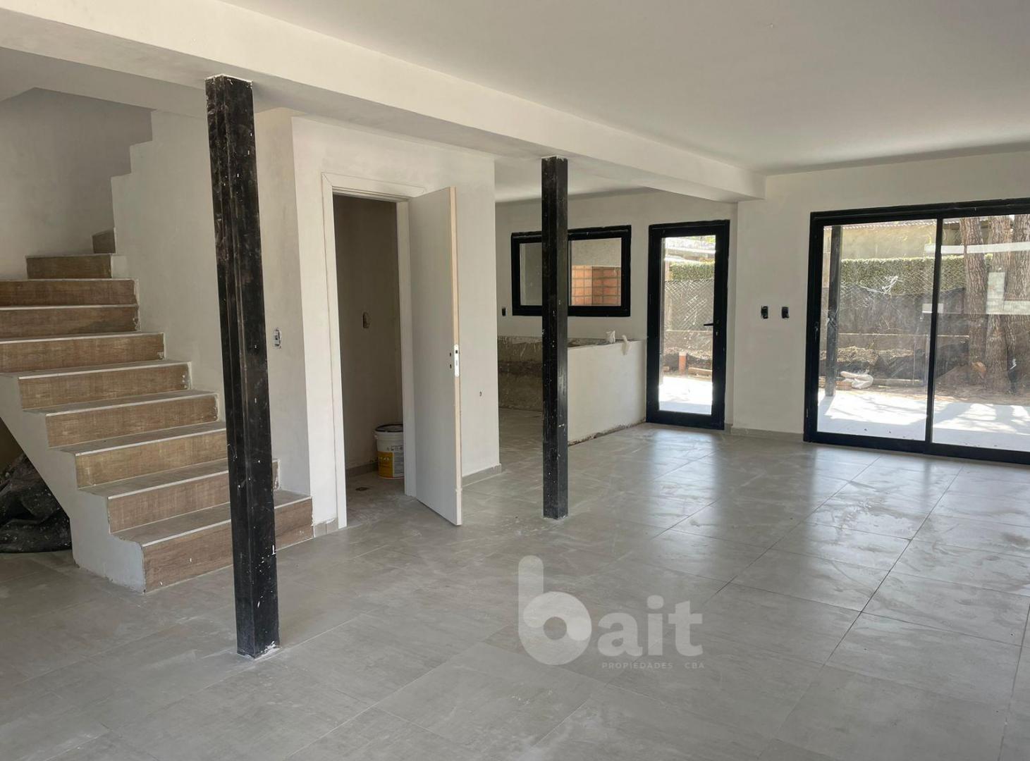VENDO CASAS EN HOUSING A ESTRENAR 3 DORMITORIOS PISCINA ESCRITORIO SEGURIDAD