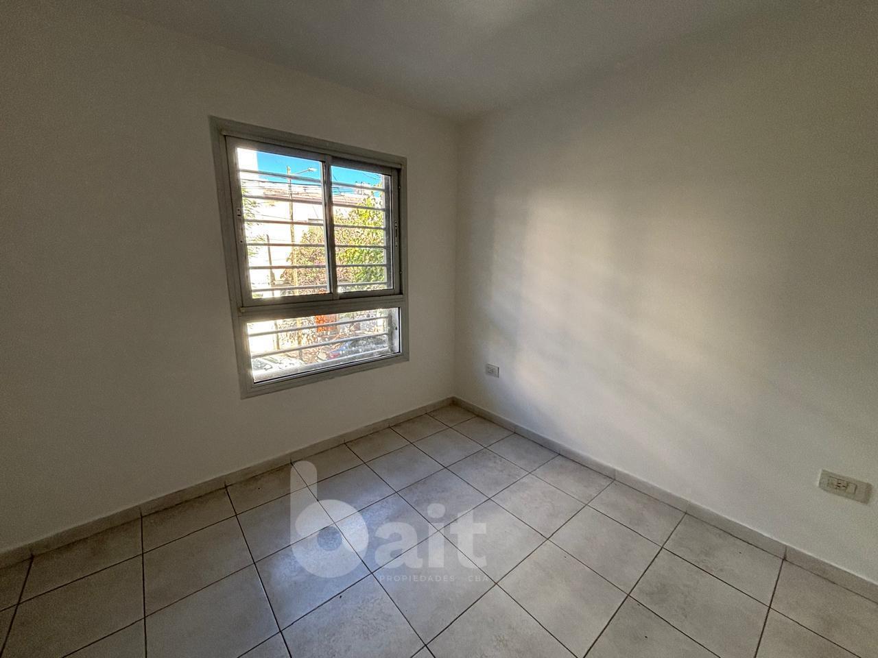Foto de ALQUILO DEPARTAMENTO 1 DORMITORIO CON BALCON ALBERDI, imagen 4