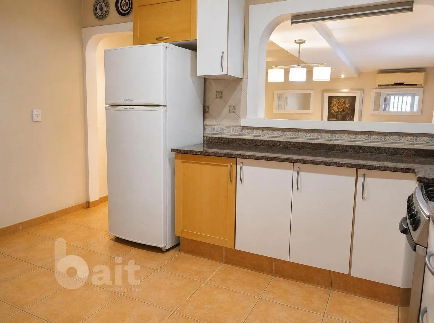 VENDO CASA 3 DORMITORIOS COCHERA PILETA LAVADERO UNA PLANTA URCA 4