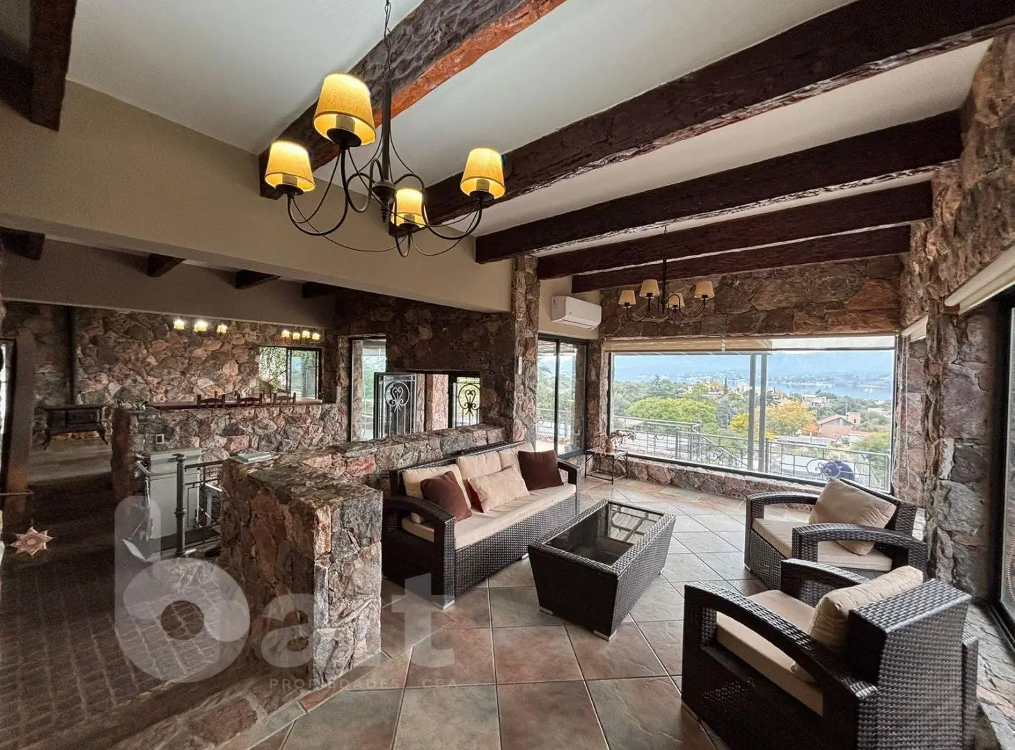 Venta casa 4 dormitorios en Villa del Lago, Carlos Paz 4