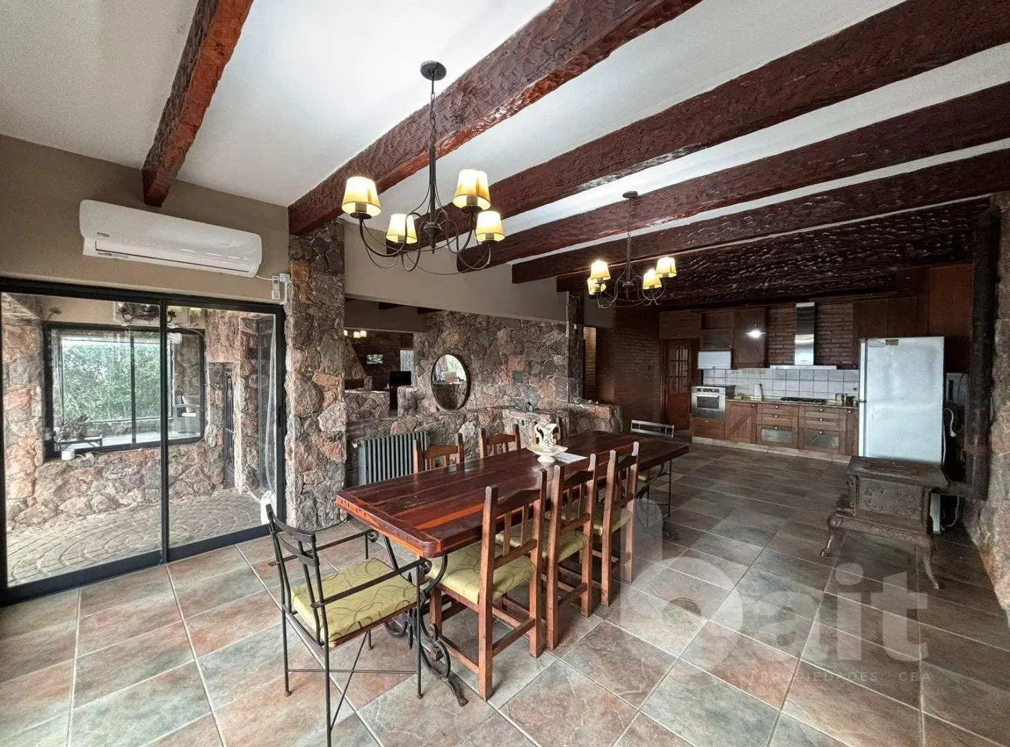 Venta casa 4 dormitorios en Villa del Lago, Carlos Paz 3