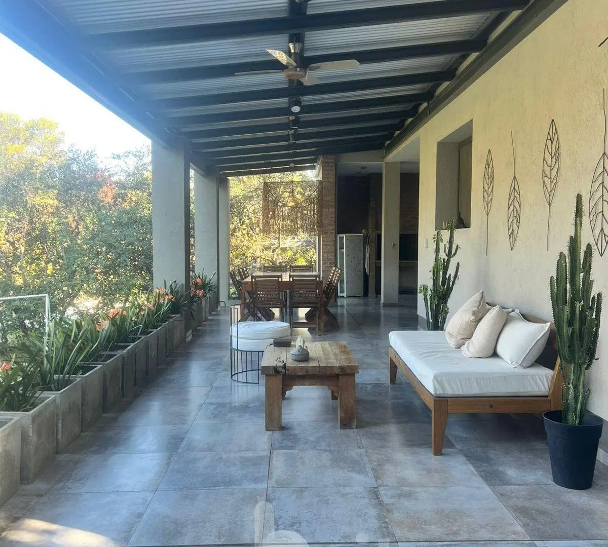 VENDO CASA 3 DORMITORIOS MAS ESCRITORIO LA RUFINA 5