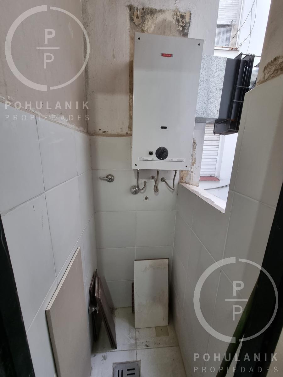 Venta Hermoso Departamento de 2 Ambientes en Flores. 1