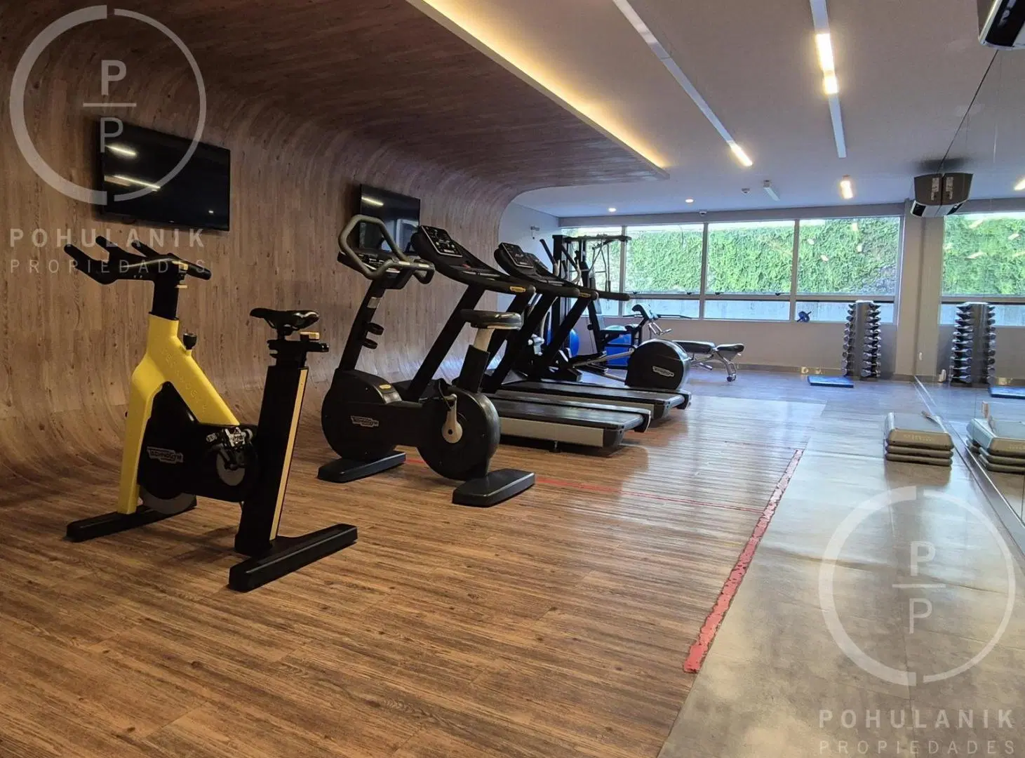 Venta  2 ambientes con cochera en Belgrano. Edificio Liberateur. 5