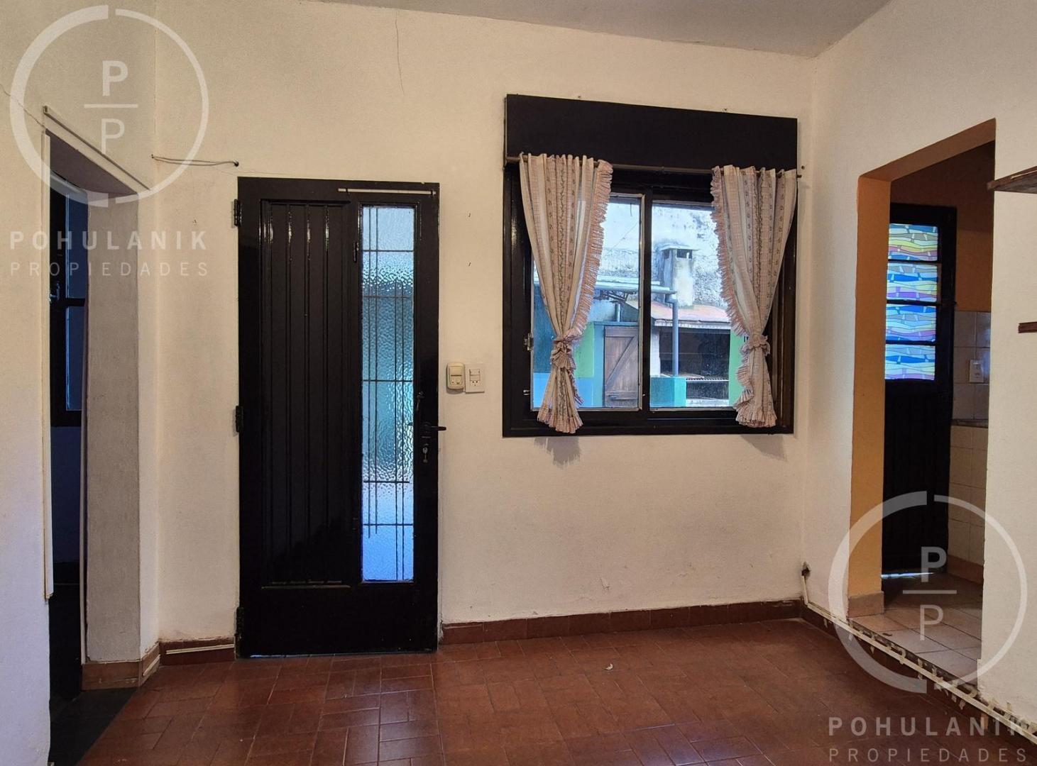 Alquiler casa con Jardín y terraza en Chacarita.