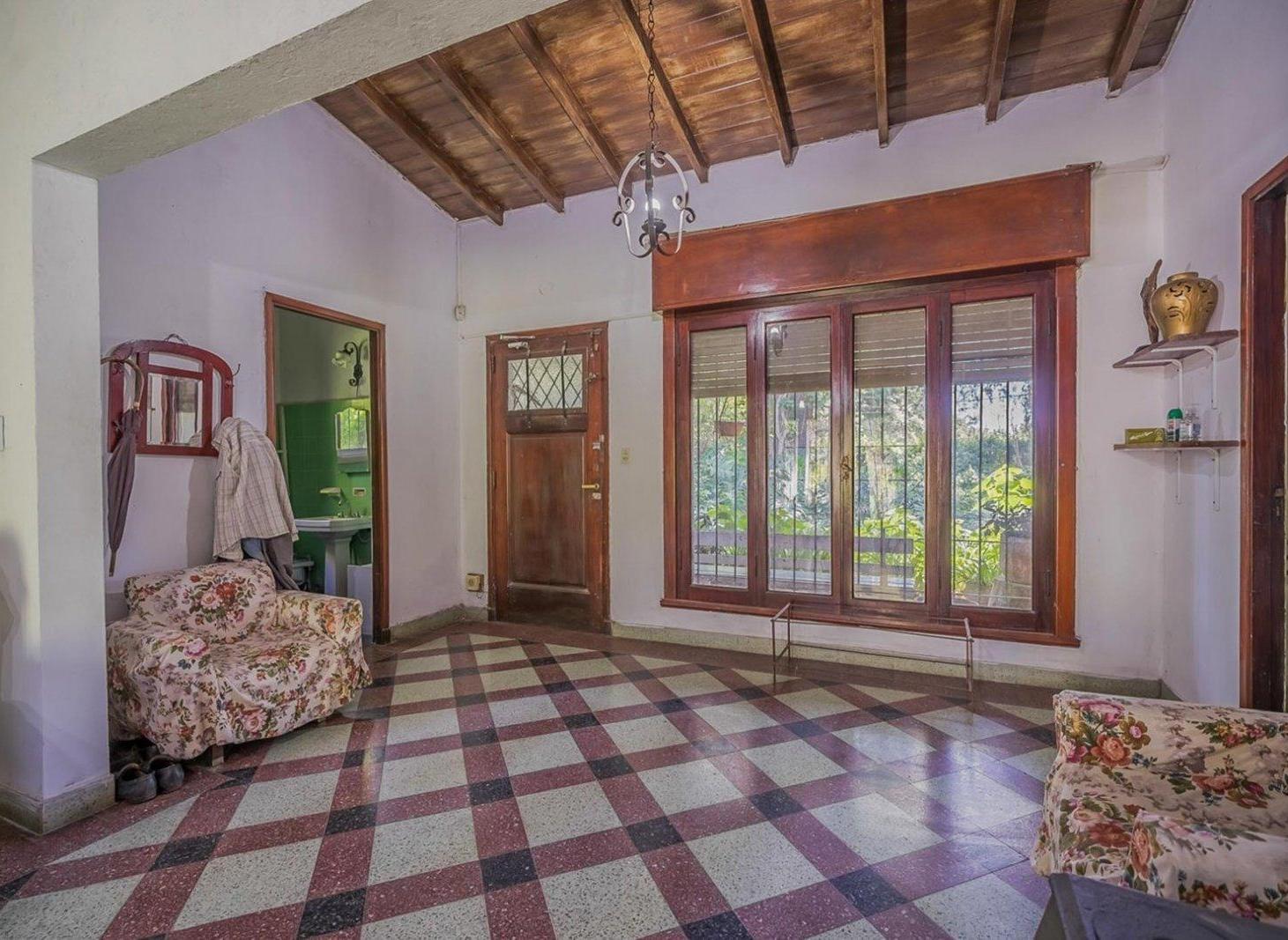 CASA QUINTA DE 4200 M2 + PARQUE VEGETACIÓN + PILETA