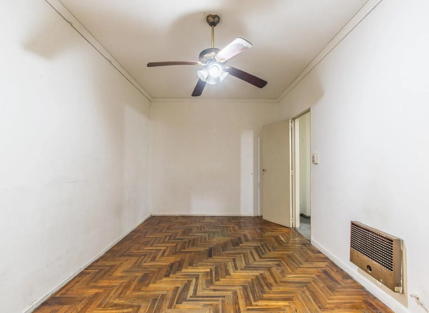 VENTA DEPARTAMENTO 2 AMBIENTES PRIMER PISO CON PATIO EN PALERMO 2