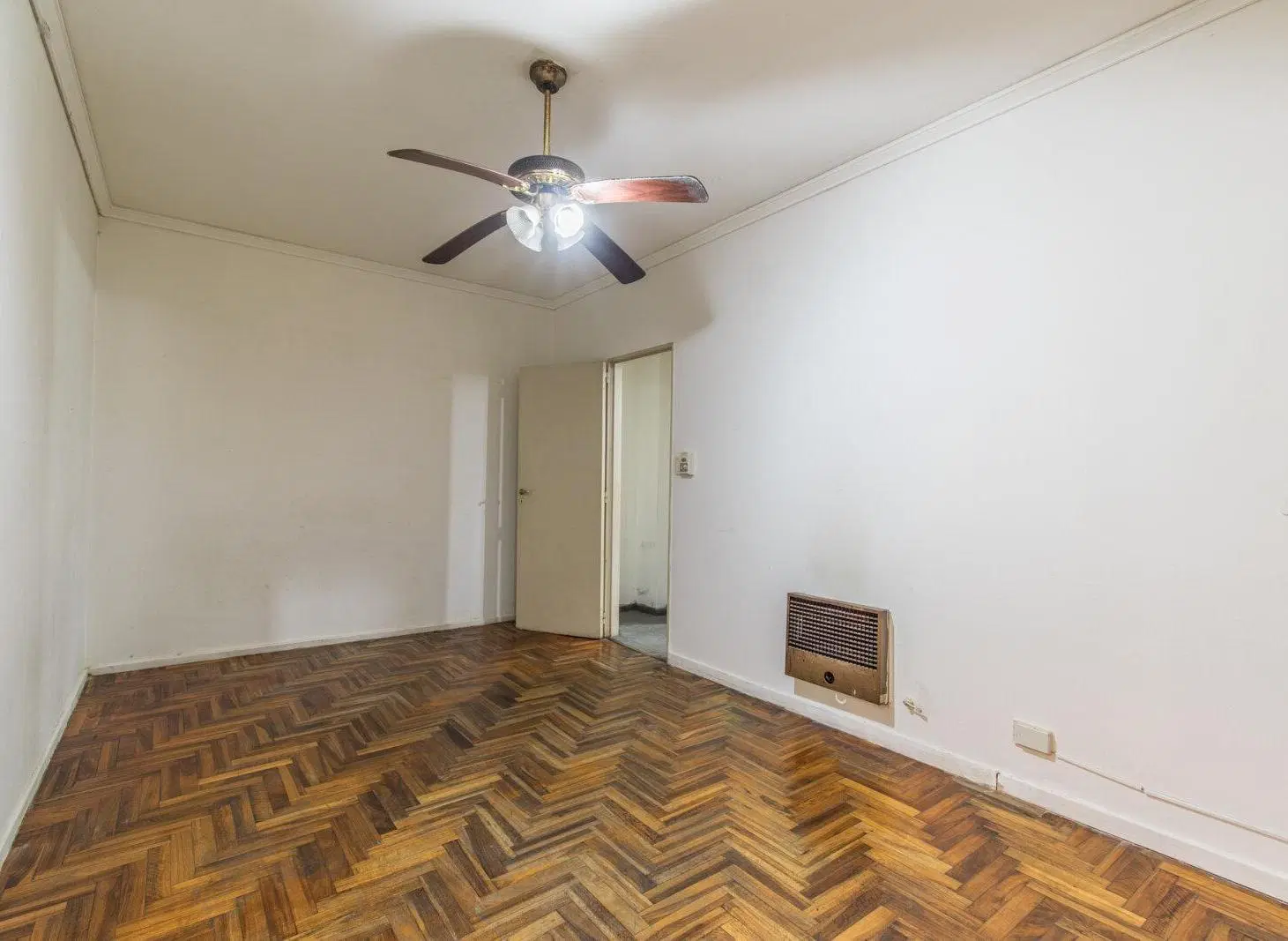 VENTA DEPARTAMENTO 2 AMBIENTES PRIMER PISO CON PATIO EN PALERMO 3
