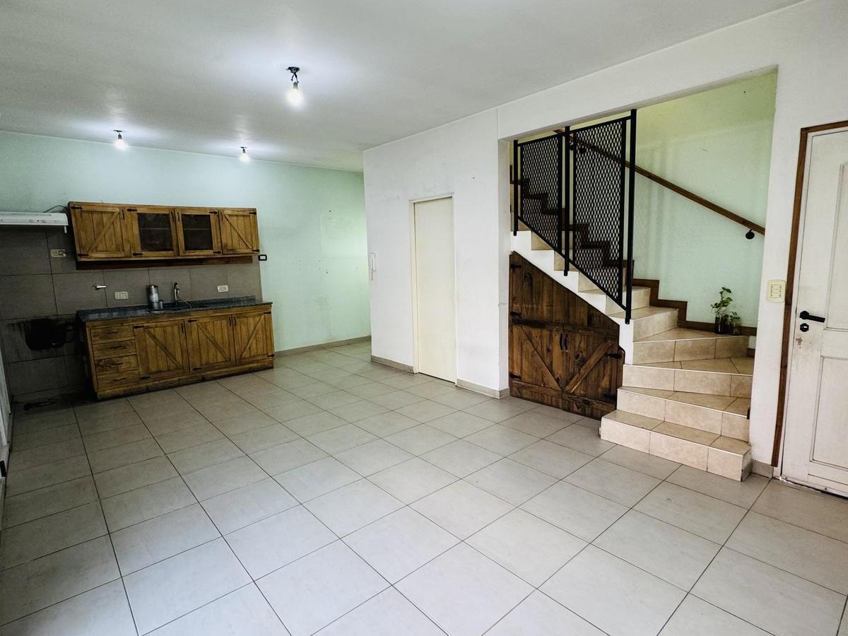 Foto de VENTA DUPLEX 4 AMBIENTES CON COCHERA EN TEMPERLEY, imagen 4