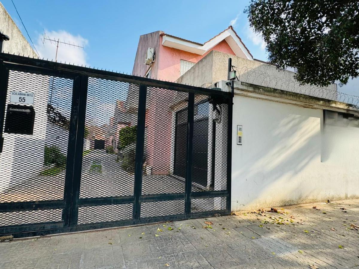 VENTA DUPLEX 4 AMBIENTES CON COCHERA EN TEMPERLEY