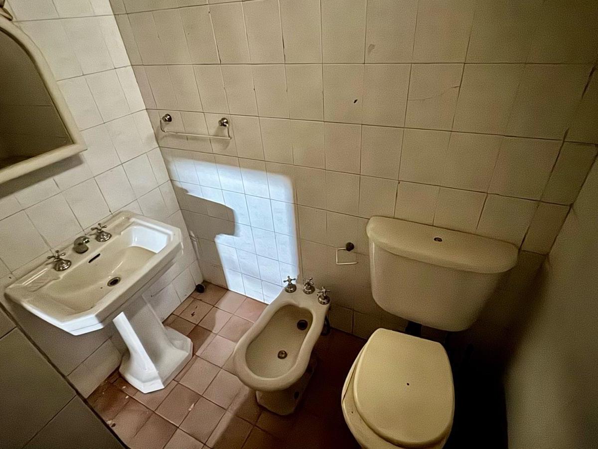 Venta Casa Sobre Lote Propio con 2 Viviendas a Reciclar 3