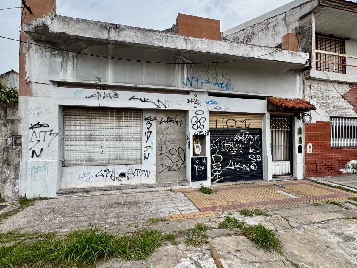 Venta Casa Sobre Lote Propio con 2 Viviendas a Reciclar 2