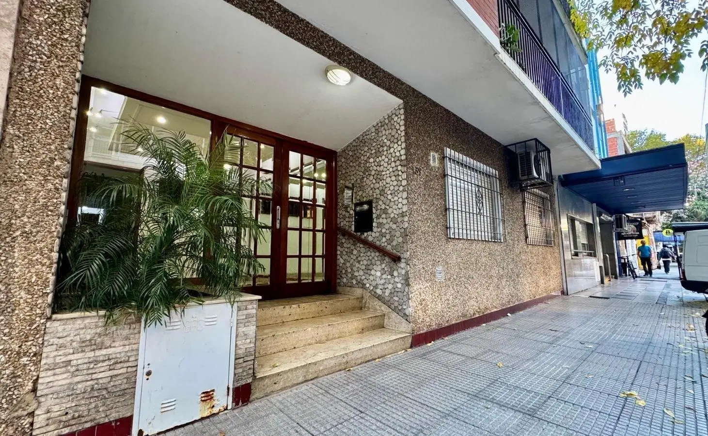 Departamento en Alquiler – Excelente ubicación en Lanús Oeste 2