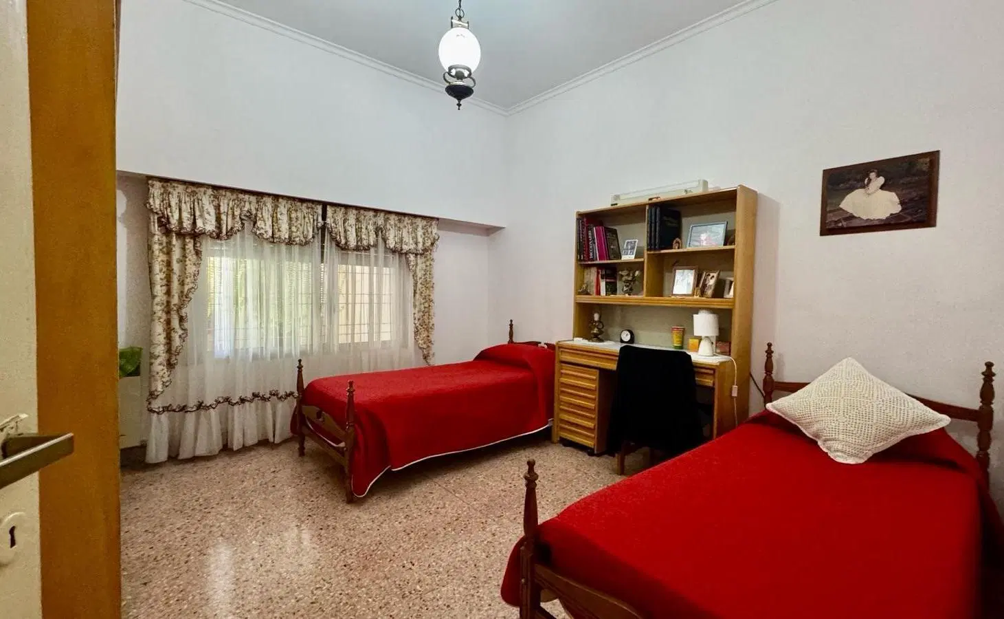 Venta Casa 3 Amb con Quincho, Jardín   Departamento Independiente en Remedios de Escalada 4