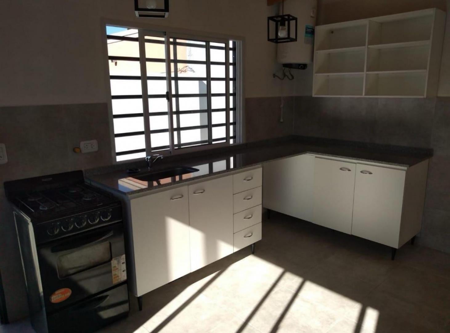 Foto de ALQUILER PH 3 AMBIENTES SIN EXPENSAS – BANFIELD OESTE, imagen 4