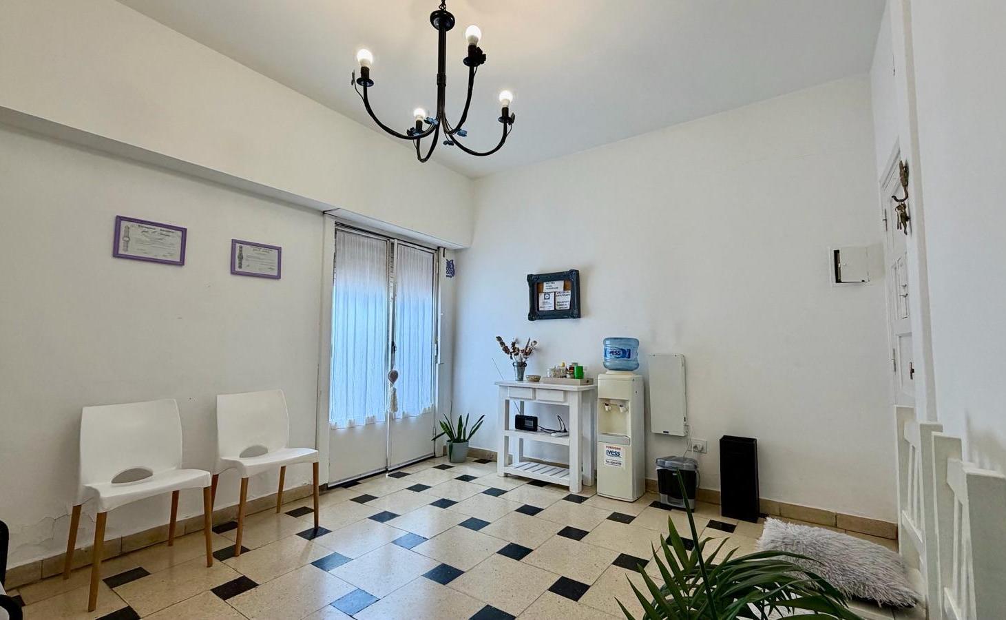Foto de Excelente oportunidad de alquiler – PH de 3 ambientes apto profesional, imagen 1