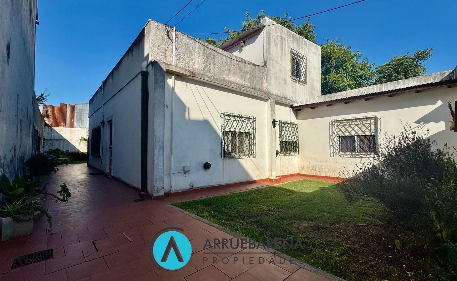 Foto de VENTA DE CASA CON FONDO LIBRE Y PILETA, imagen 3