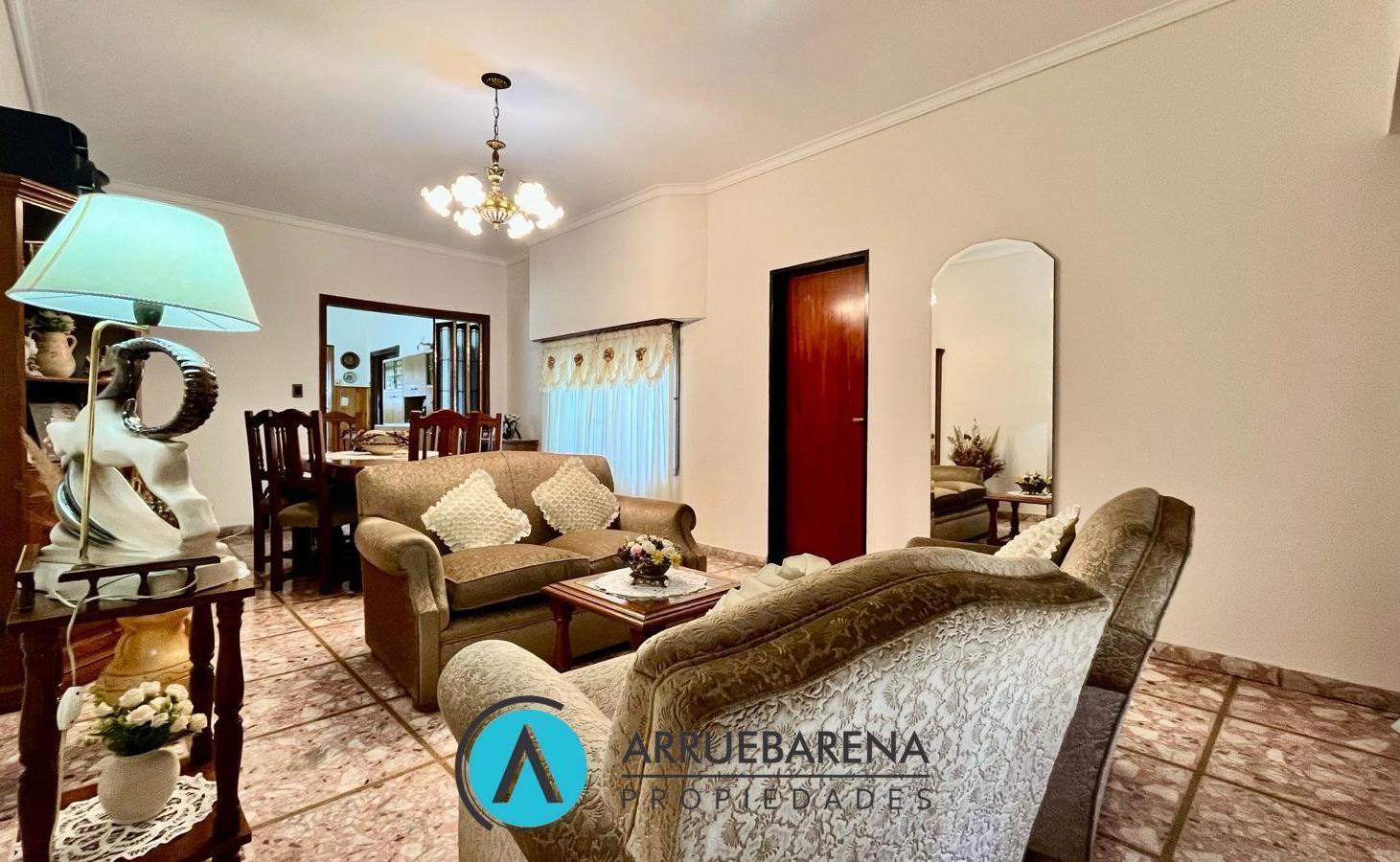 Foto de Venta Casa 3 Amb con Quincho, Jardín Departamento Independiente en, imagen 4