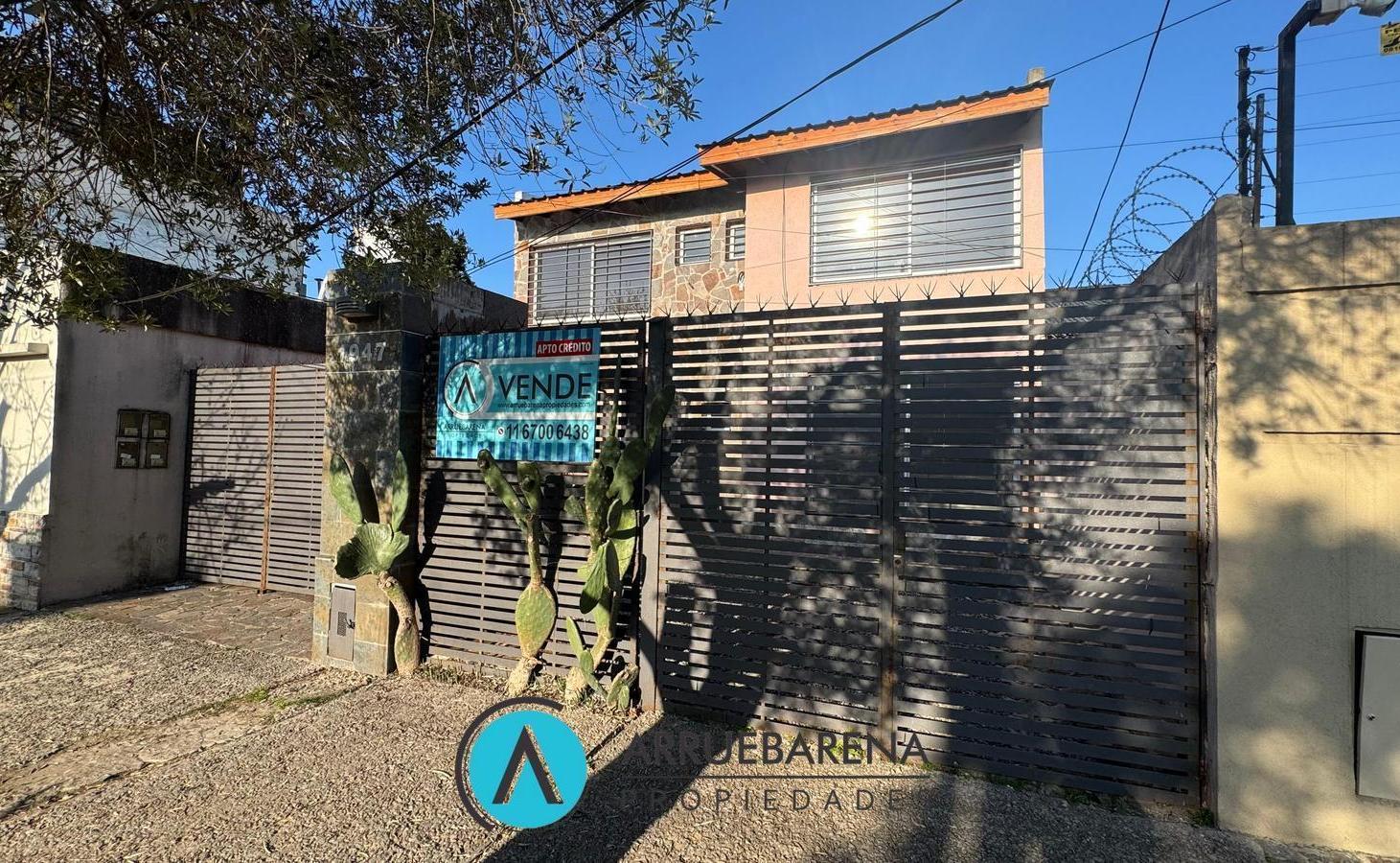 Foto de APTO CREDITO - VENTA DUPLEX 3 AMBIENTES CON COCHERA EN BANFIELD OESTE, imagen 4