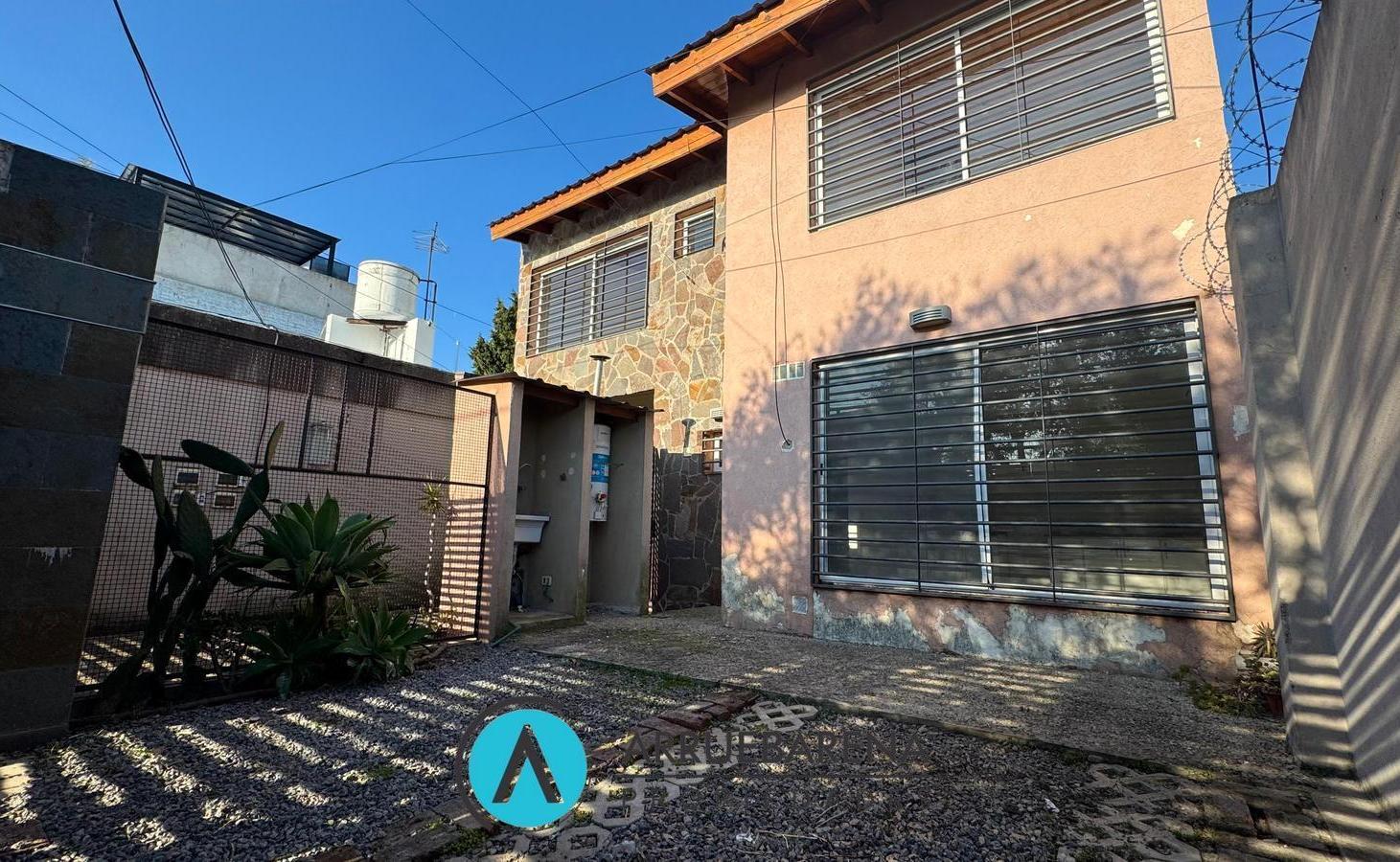 Foto de APTO CREDITO - VENTA DUPLEX 3 AMBIENTES CON COCHERA EN BANFIELD OESTE, imagen 5