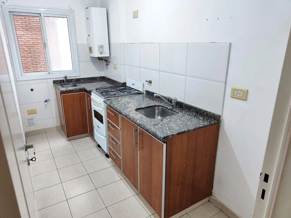 ALQUILER NUEVA CORDOBA. 1 Dorm. con balcón 3