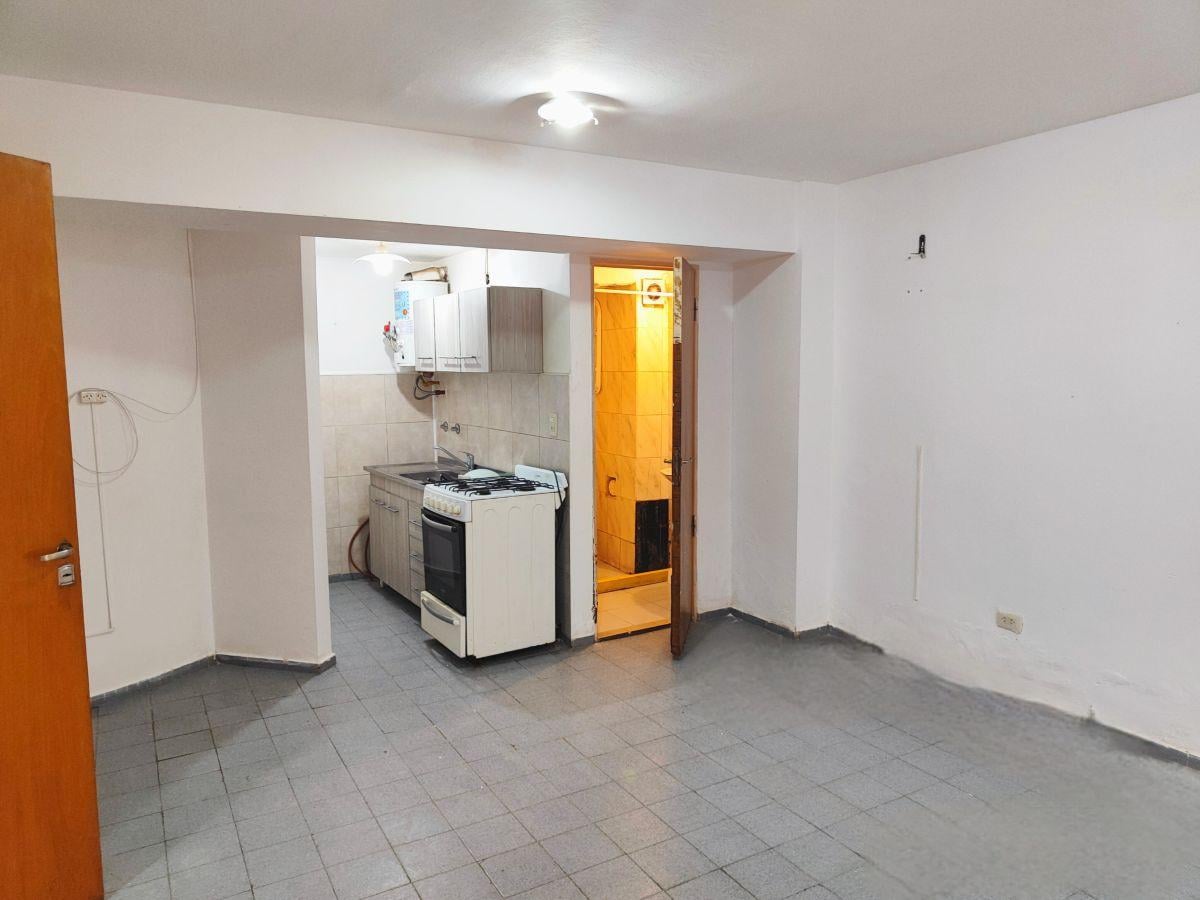Foto de ALQUILER MONOAMBIENTE con patio. Centro, imagen 3