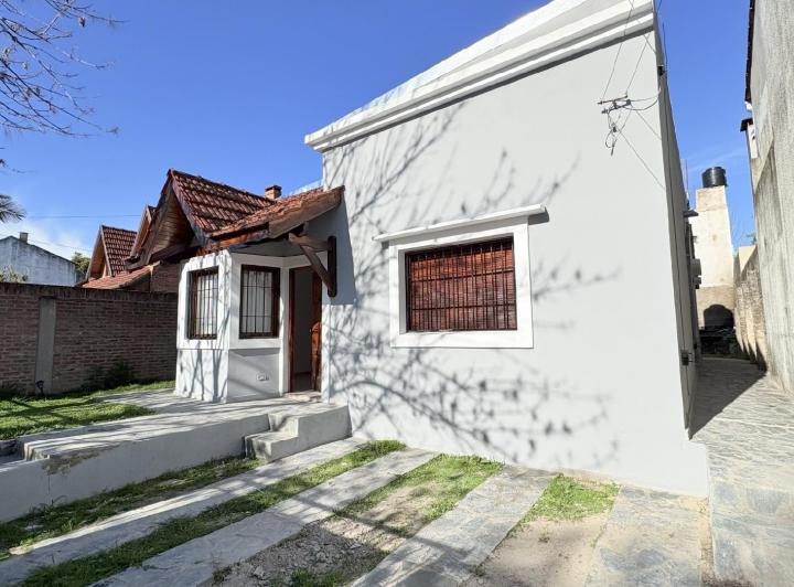 Casa 5 Ambientes - Uso exclusivo profesional  2