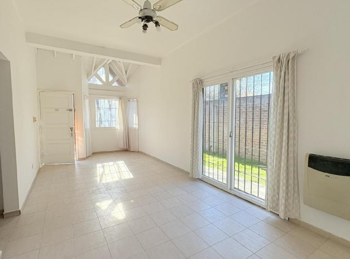 Casa 5 Ambientes - Uso exclusivo profesional  3
