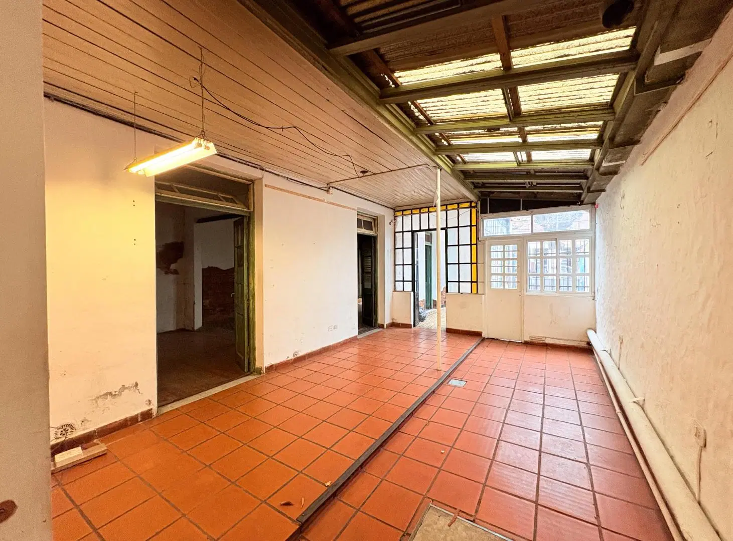 CASA / LOCAL COMERCIAL EN ALQUILER – BELLA VISTA CENTRO 3