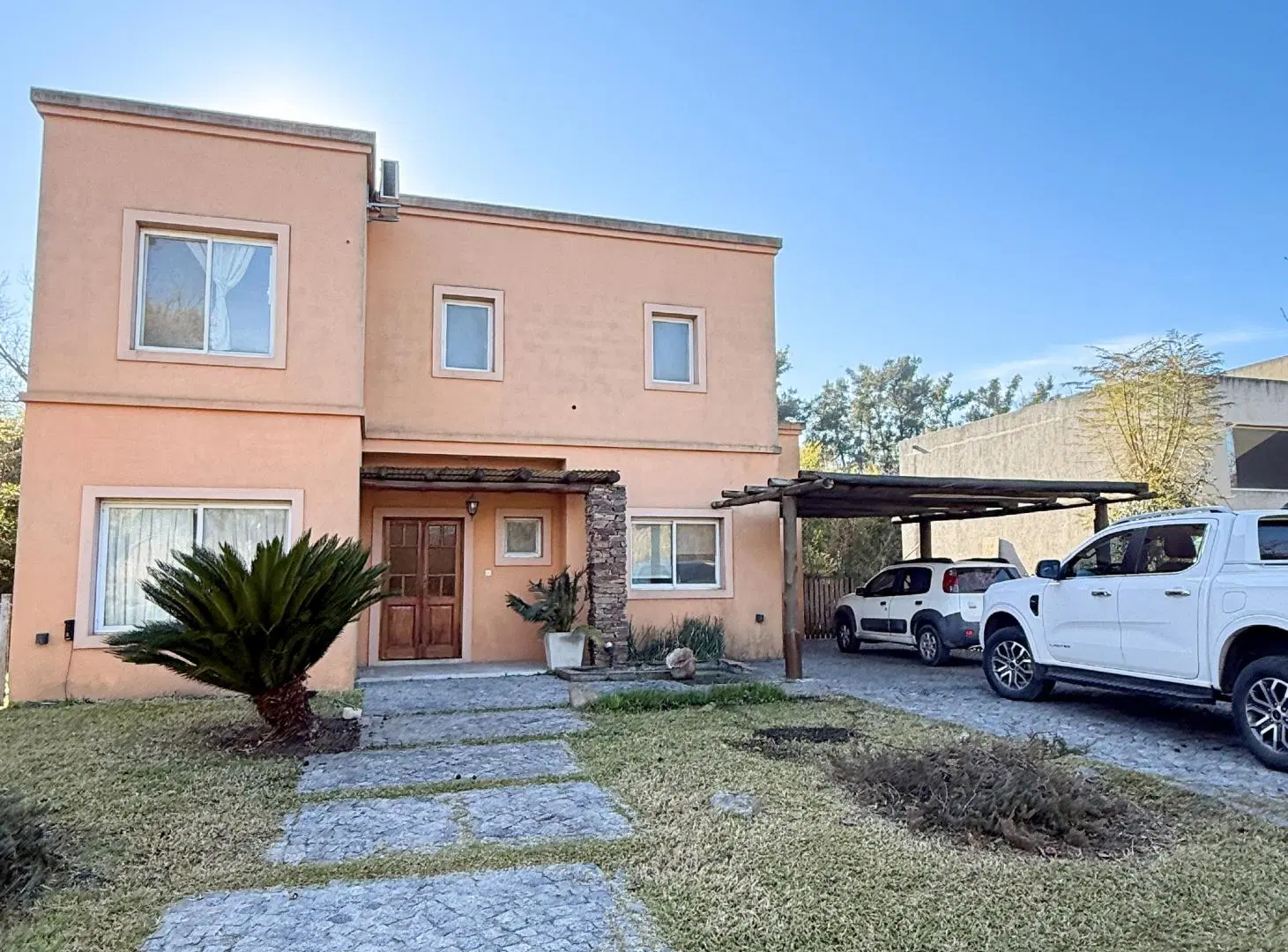 Casa de Categoría en Venta | Barrio Cerrado Gran Roble | San Miguel 3
