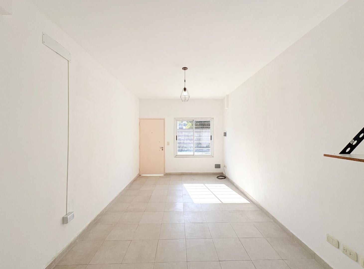Foto de Departamento 2 ambientes con cochera en alquiler - Muñiz, San Miguel, imagen 1