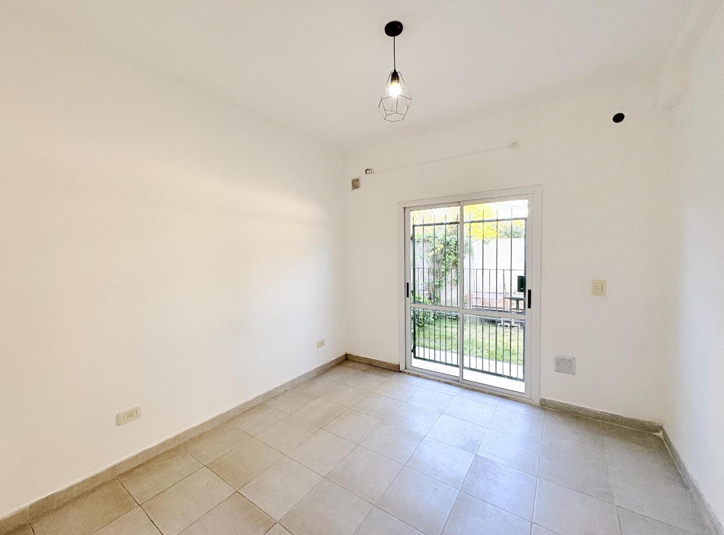 Foto de Departamento 2 ambientes con cochera en alquiler - Muñiz, San Miguel, imagen 3